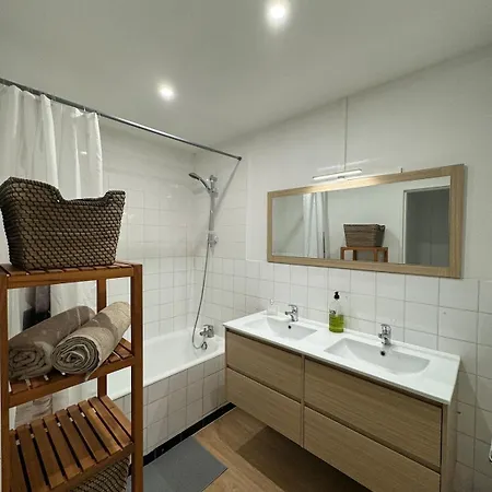 Appart' La Rochelle, Parking & Terrasse, 4 Pers * La Rochelle (Charente-Maritime)